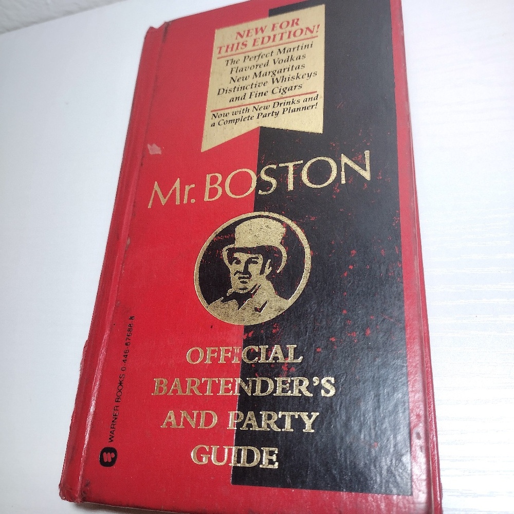 Mr. Boston Official Bartender's & Party Guide Book 2000 (Hardcover)